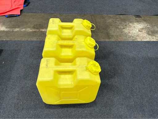 Stainless steel drip trays – 2 pieces, used