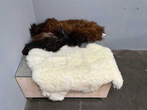 Sheepskin rug (2x)