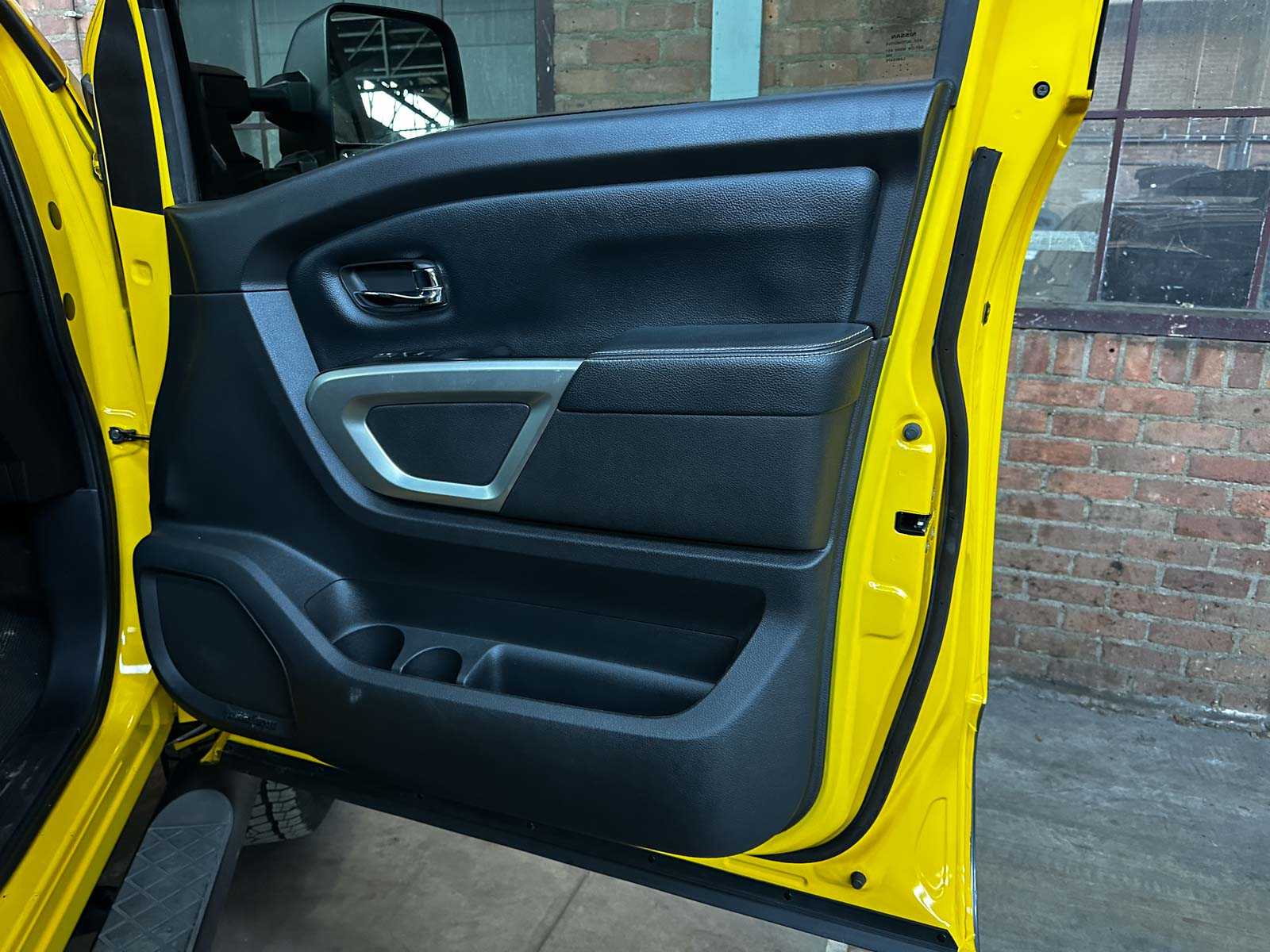 Nissan Titan PRO-4X 5.6 V8 396pk 2018