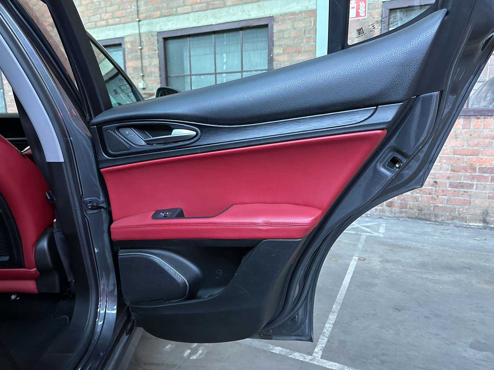 Alfa Romeo Stelvio 2.0 T AWD Super 200pk 2018 (Origineel-NL), RT-553-H