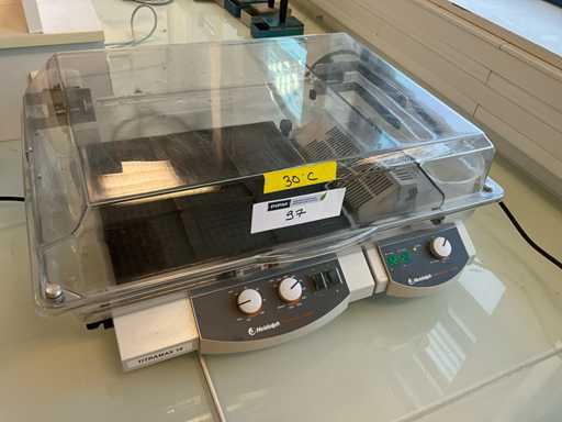 HEIDOLPH TITRAMAX/INKUBATOR 1000 Benchtop Incubator Shaker