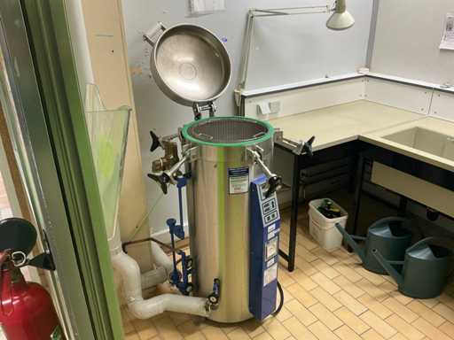 SMI AVX90E Autoclave