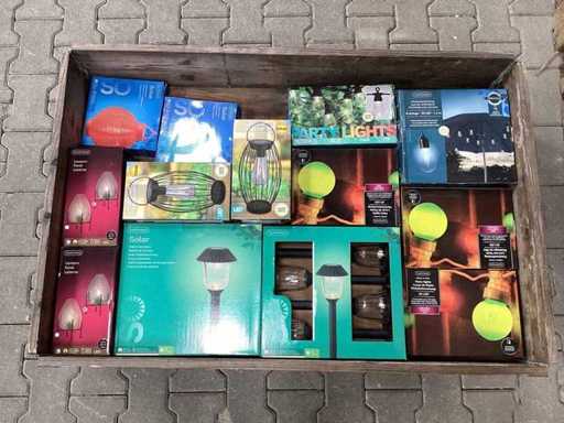 Lot Solar lighting (13x)