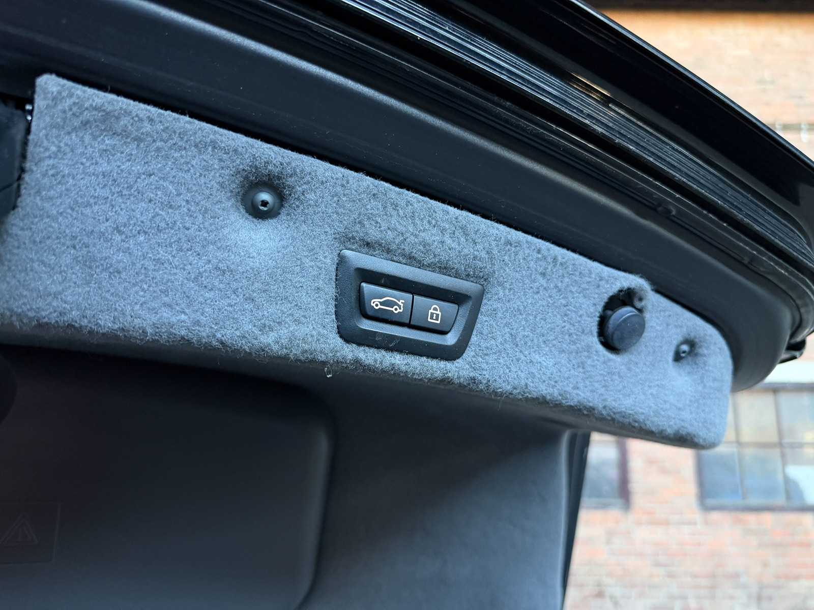 BMW 750Li xDrive 4.4 V8 7-serie 408pk 2012