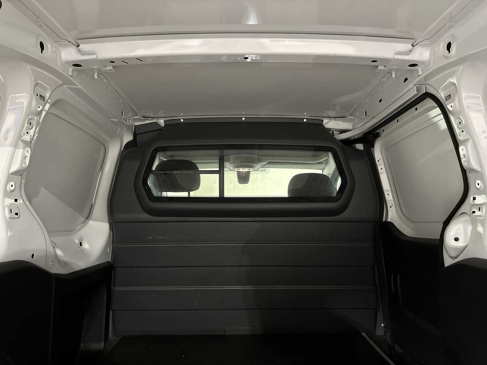 Peugeot Partner 120 1.6 BlueHDi 75 L1 Premium Pack 75pk 2018 (Origineel-NL & 1e Eigenaar), V-700-SK