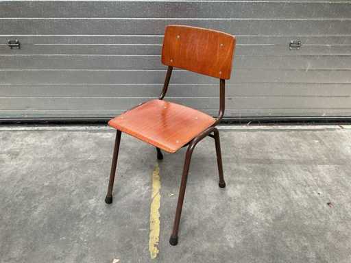 Chaise de restaurant (15 fois)