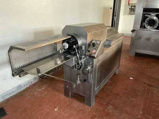 FAVA – Horizontale Bindemaschine für Becher