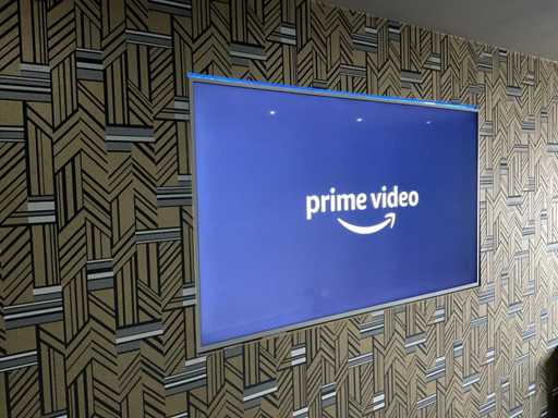 Philips Ambilight 75PUS7354/12 televisore Ultra HD da 75"