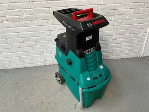 Bosch AXT 25 TC wood chipper
