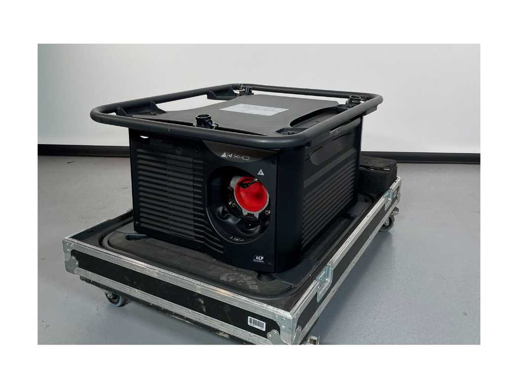 Sale of audiovisual equipment: video projectors, optics