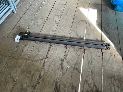 Hydraulic cylinders (2x)