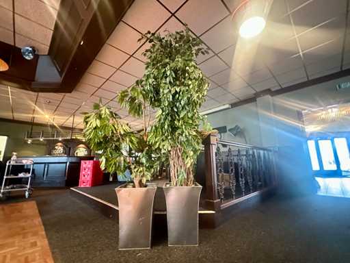 Kunstpflanze im Metallpflanzgefäß (2x)