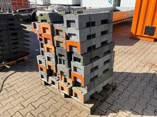 Construction fence foot (30x)