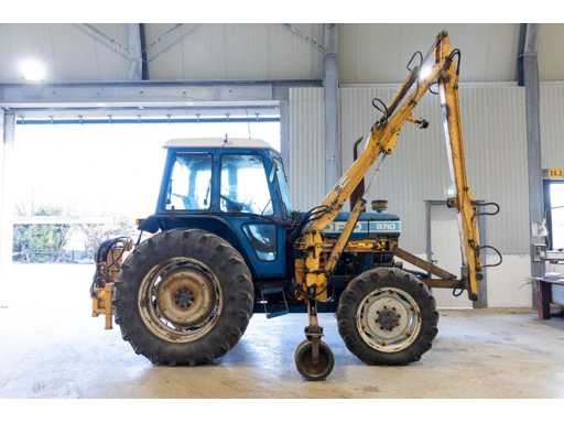 Ford - 6710 - 4-Wheel Drive Tractor