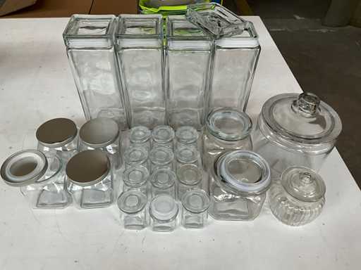 Ancrer divers conteneurs (24x)