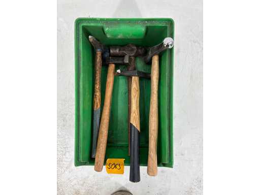 Ausbeulhammer_Konvolut