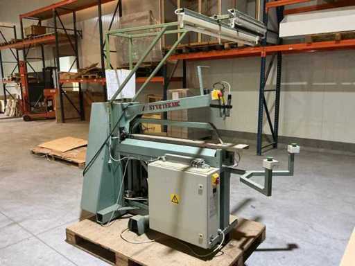 1998 Styrtechnik 100F Knopenstikmachine