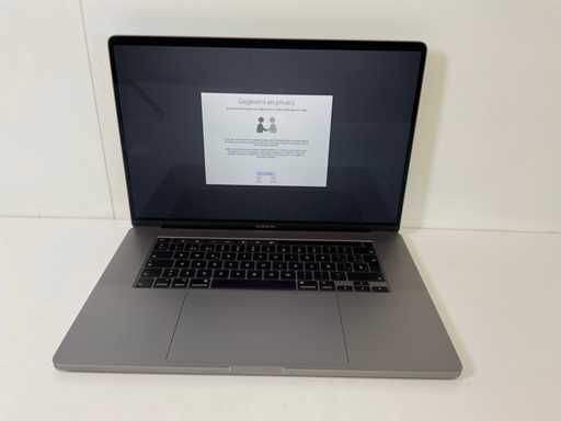 Apple MacBook Pro 15.4", Core(TM) i9 9ª generazione, 32 GB RAM, 1 TB NVMe AMD Radeon RX Pro 5500M 4GB Laptop