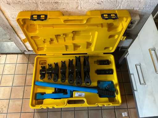 NN H130453 Curvatubi e curvatubi