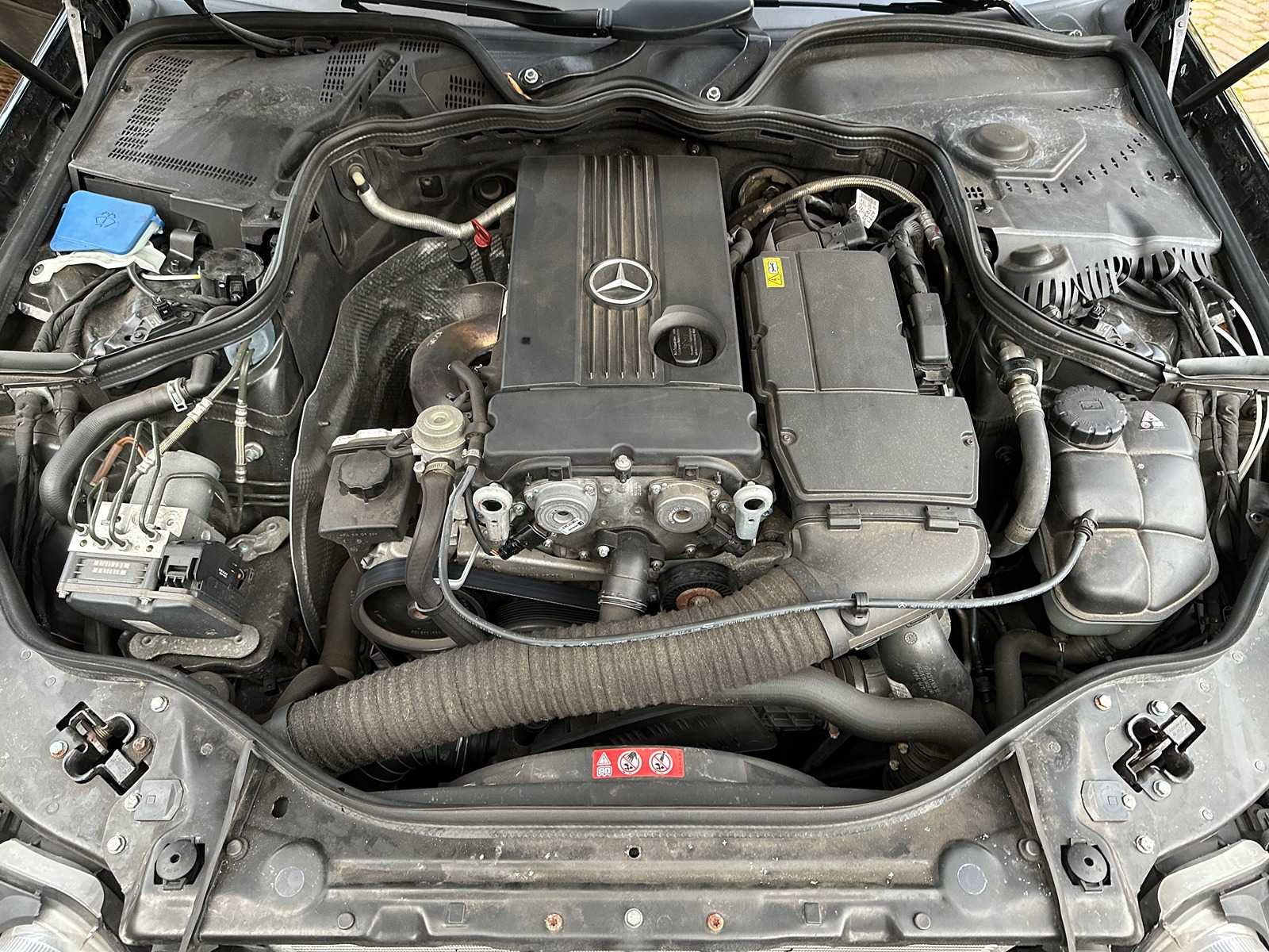 Mercedes-Benz E200 Limousine 2007 E-Klasse (Original-NL + 1. Besitzer), 92-XK-RH Youngtimer