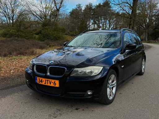 BMW 3 Series Touring 318i Business Line z 2009 roku