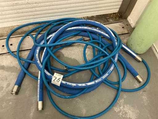 Various hose (4x)