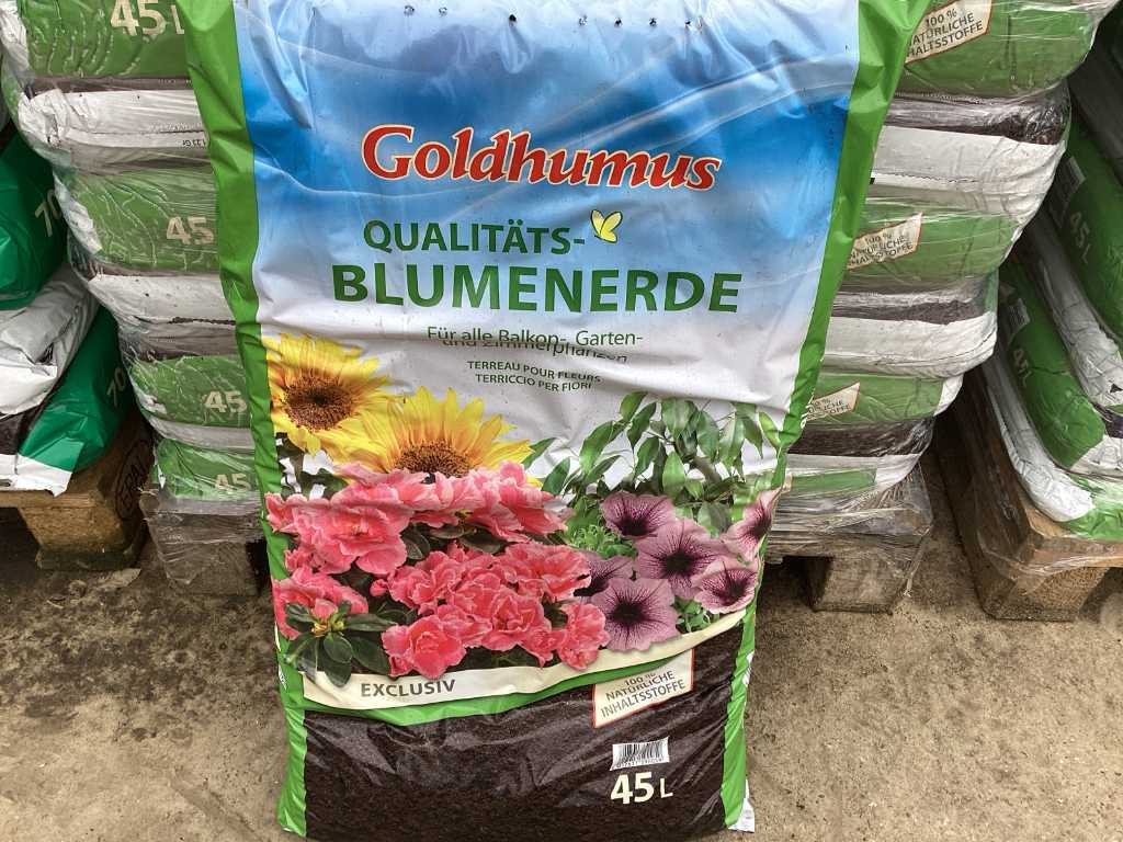 5 bags of potting soil of 45 litres