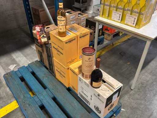 Lotto di cognac e gin