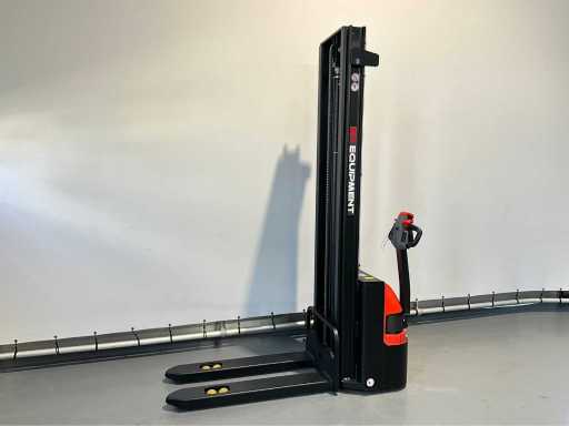 EP - 2025 - ES15 4,15 metri - Stacker