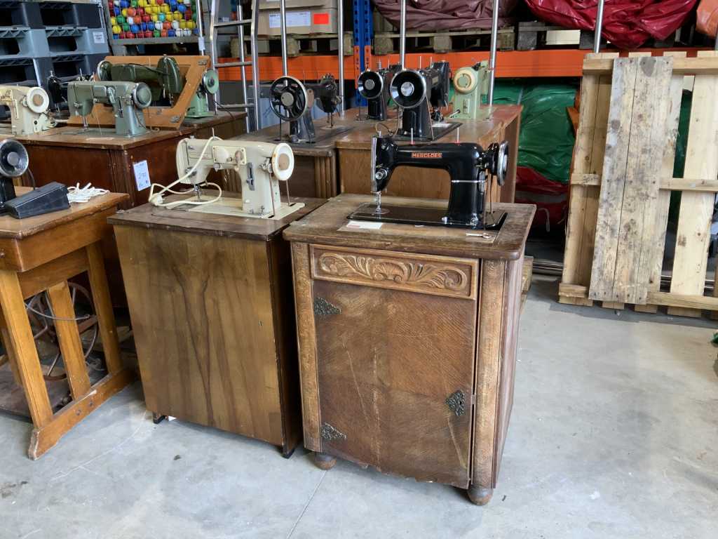 Mercedes Antique sewing machines (6x)