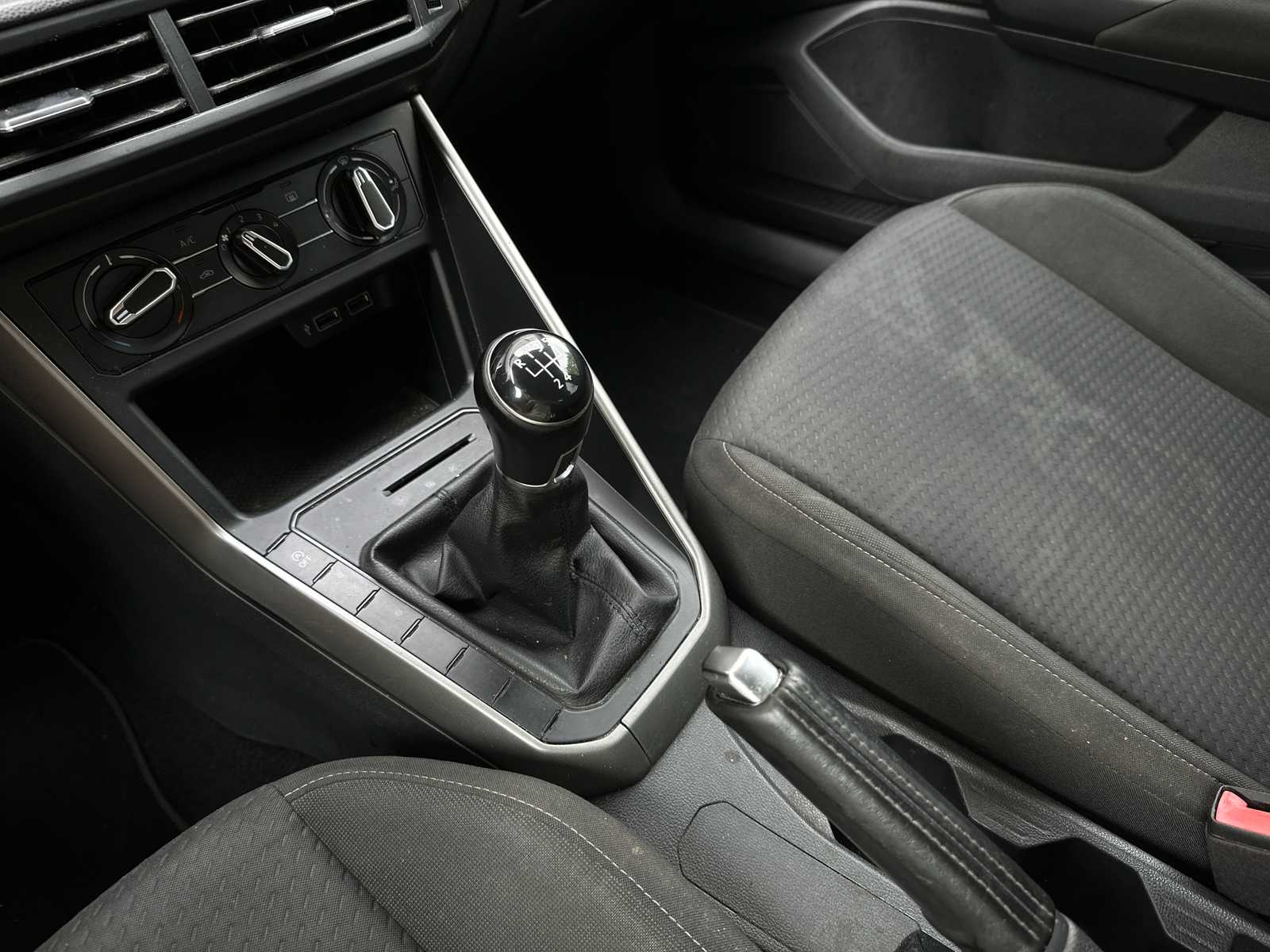Volkswagen Polo 1.0 TSI Highline 94pk 2019, H-260-FR