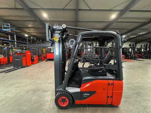 33/2021 Service + UVV 12/2026 Linde E16 1.600kg Stivuitor electric triplex 15.113 ore