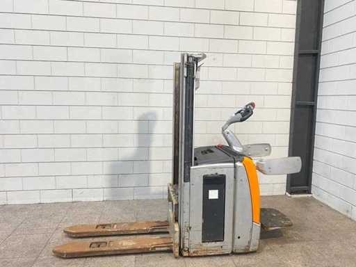 Still - 2019 - EXV-SF14 - Stacker