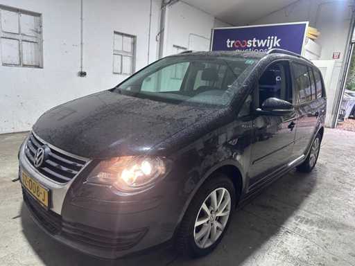 Volkswagen - Touran - 1.4 TSI Trendline - SZ-008-J