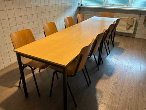 Kantinentisch / Stühle