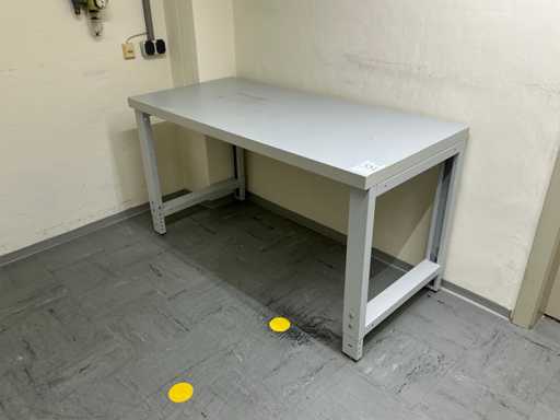 Desktable