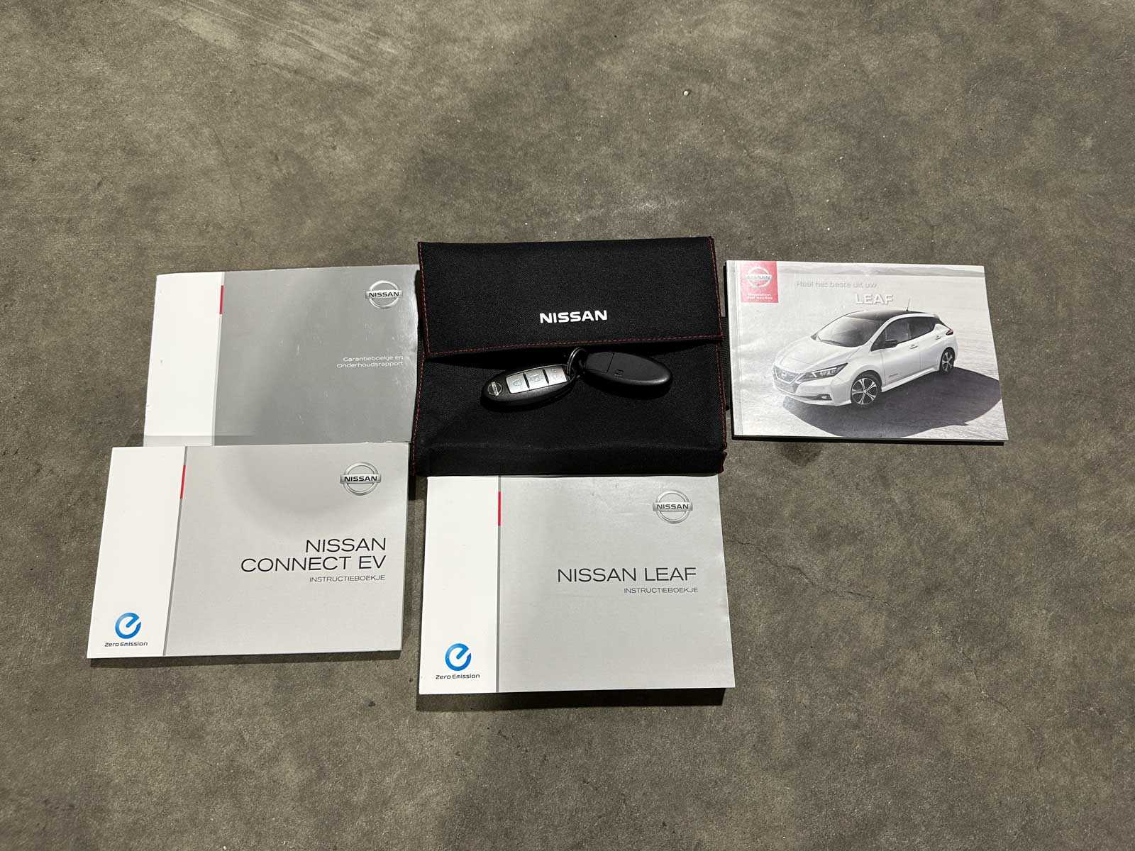 Nissan LEAF N-Connecta 40 kWh 150pk 2018 (Origineel-NL), TS-273-T