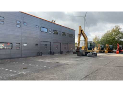 310b89ee-795c-4aa4-bb40-dc499bbef4f8.mp4