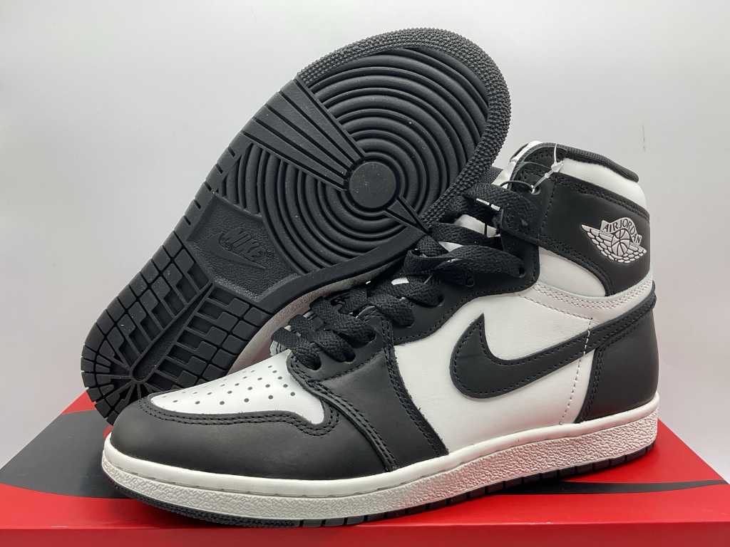 Nike Jordan 1 High '85 Black White Sneakers 42
