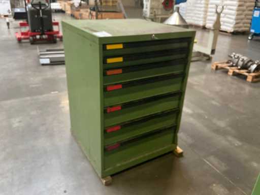 Primat Chest of Drawers