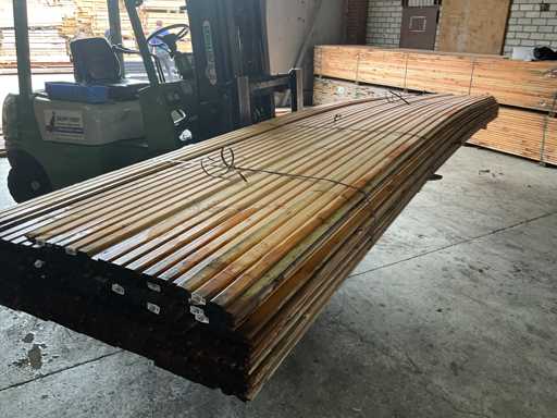 Scândur? de gr?din? Douglas profil romb triplu 500x14,5x1,8 cm (93x)