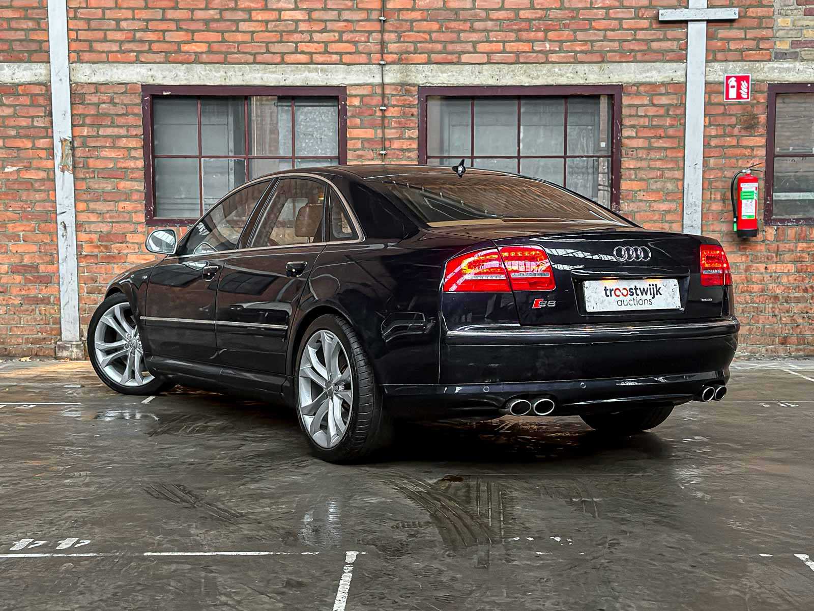Audi S8 5.2 V10 Quattro Pro Line+ 450pk 2009, PX-166-N