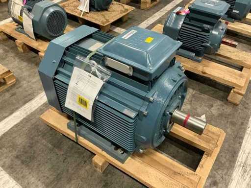 Moteur électrique ABB M3AA 250 SMA4