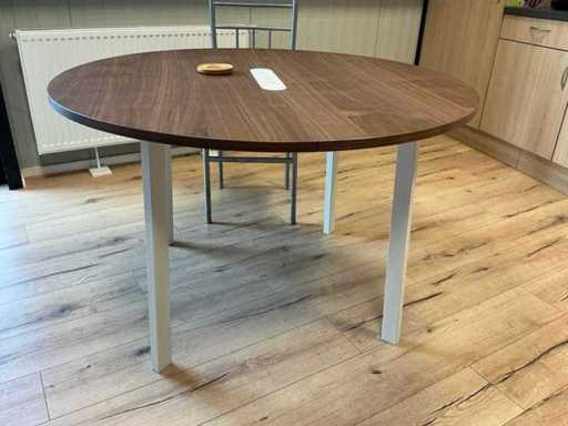 IKEA Rond Mittzon Vergadertafel