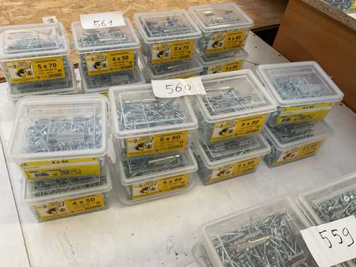 8 emmers hout schroeven met bitsen en magneet houder