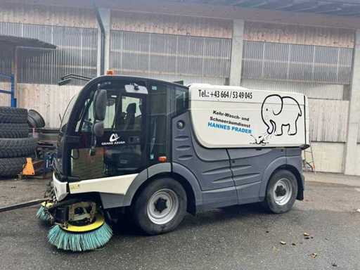 Mathieu - Grand Azura - 2011 - Zamiataczka ulic