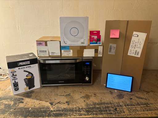 Lot de marchandises retournées