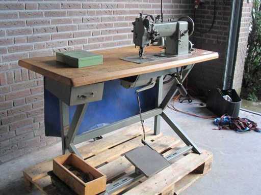 Adler – 167-73L – Industrie-Nähmaschine
