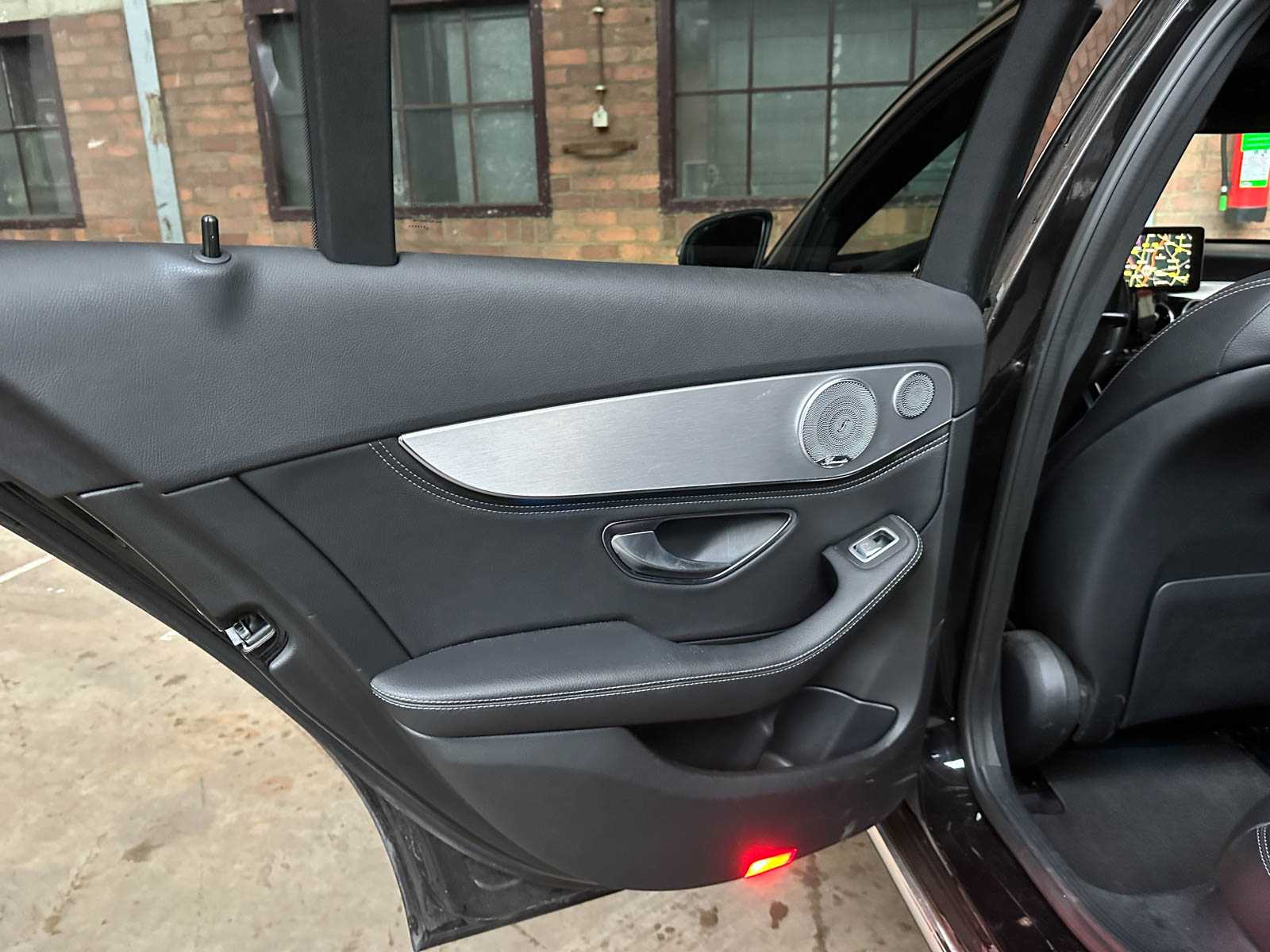 Mercedes-Benz C350e Estate 2.0 Hybrid 211pk 2015 (Origineel-NL) C-Klasse, HB-978-S