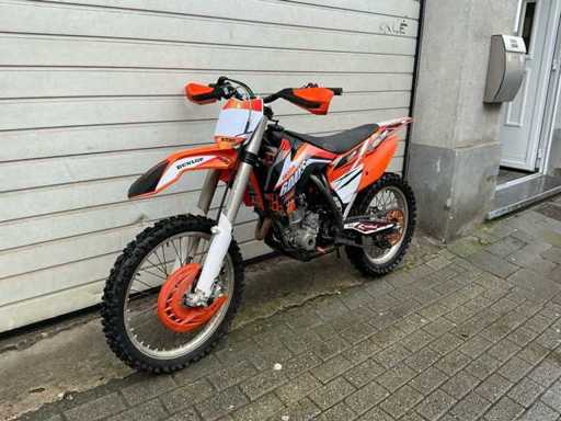 KTM 250 SX-F Cross moto 4 stroke Motorcycle